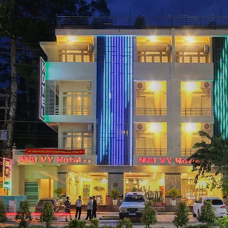 Mai Vy Hotel Trang Bang Экстерьер фото