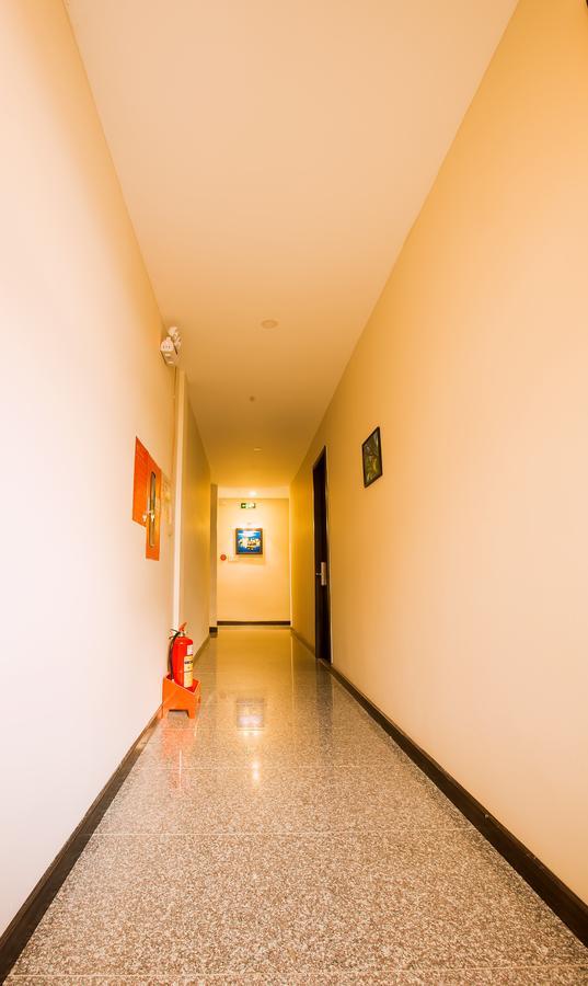 Mai Vy Hotel Trang Bang Экстерьер фото
