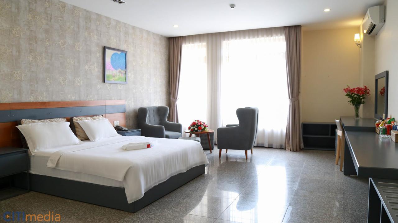 Mai Vy Hotel Trang Bang Экстерьер фото